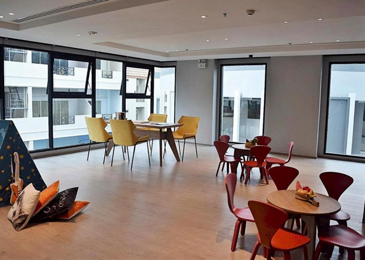 The Base Central Apartments Pattaya Ngoại thất bức ảnh