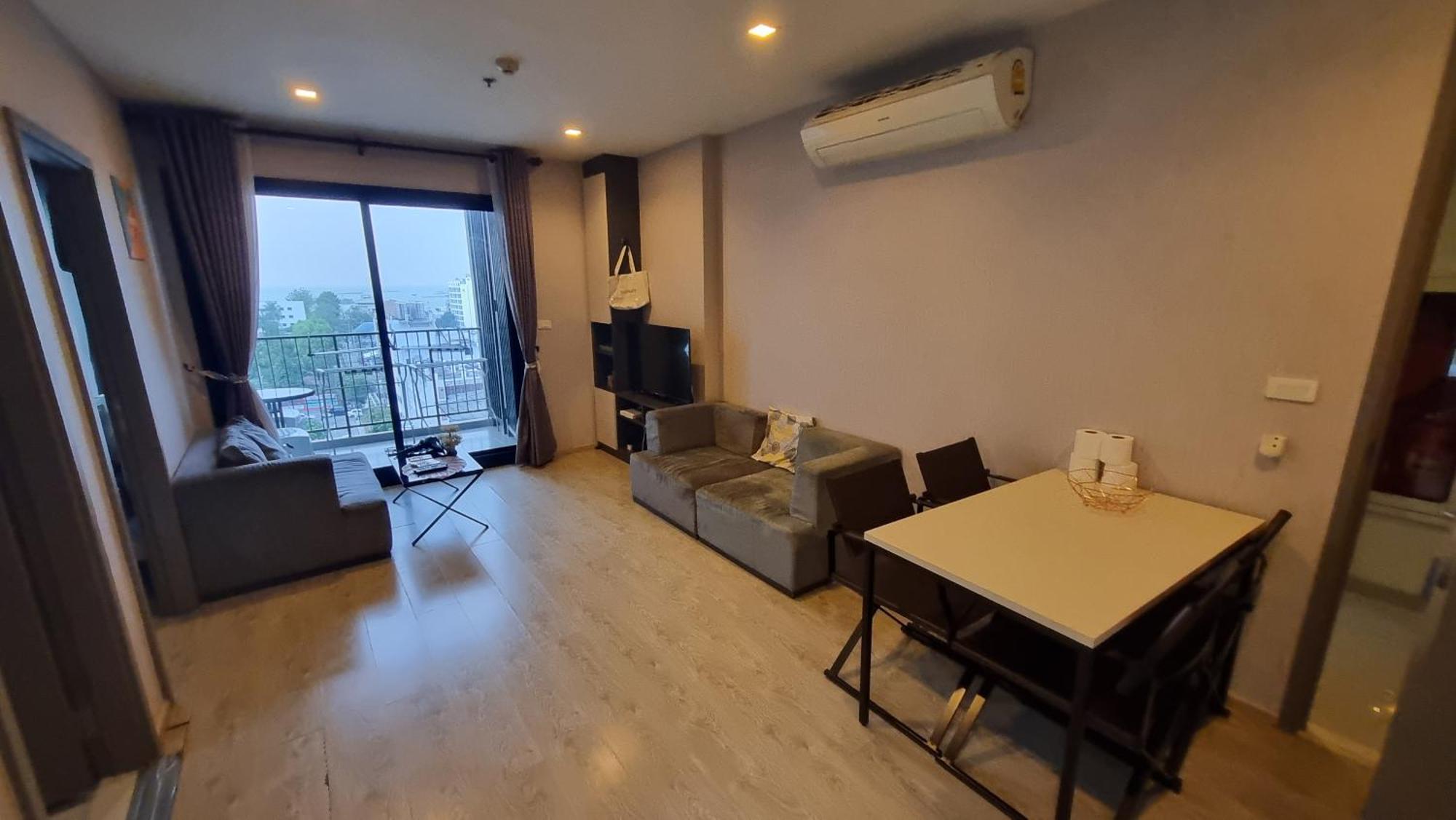 The Base Central Apartments Pattaya Ngoại thất bức ảnh