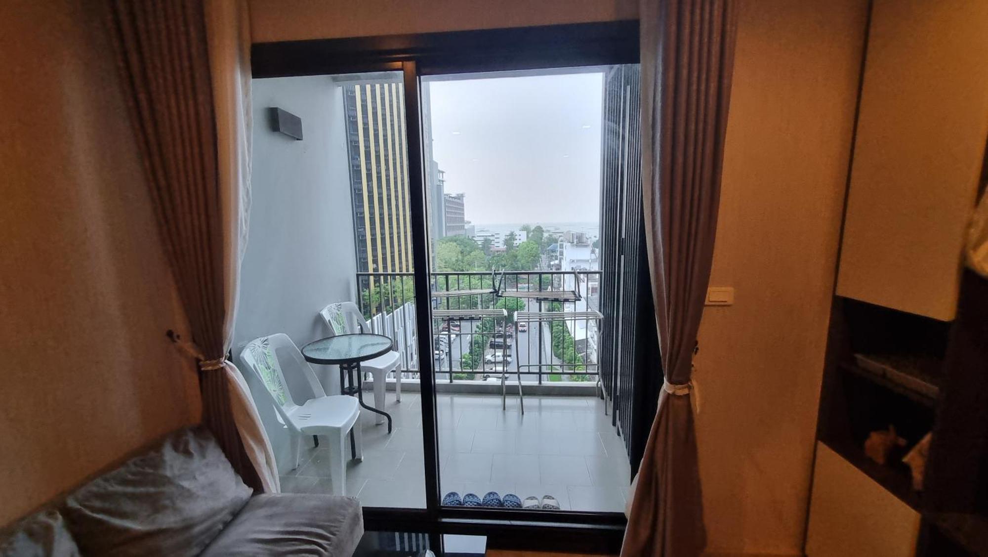 The Base Central Apartments Pattaya Ngoại thất bức ảnh